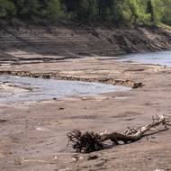 Sedimenty, které je třeba odtěžit. Má jít přibližně o 30 000 metrů krychlových. 