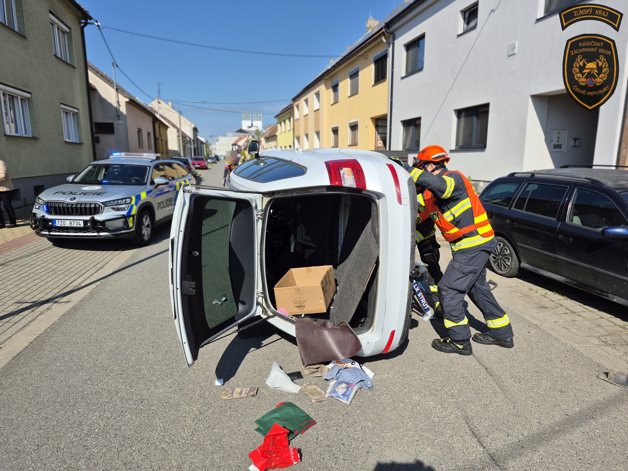Senior na Slovácku převrátil auto na bok, nadýchal půl promile