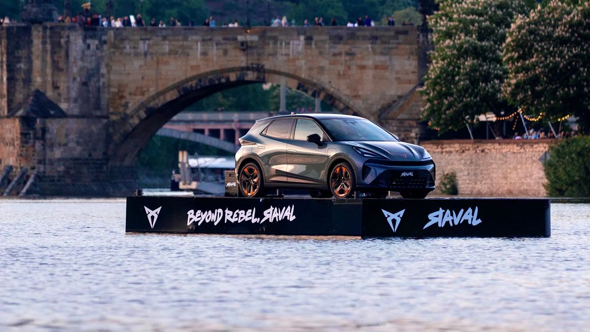 Elektrická Cupra Raval připlula do Česka, láká cenou pod 650 000 korun