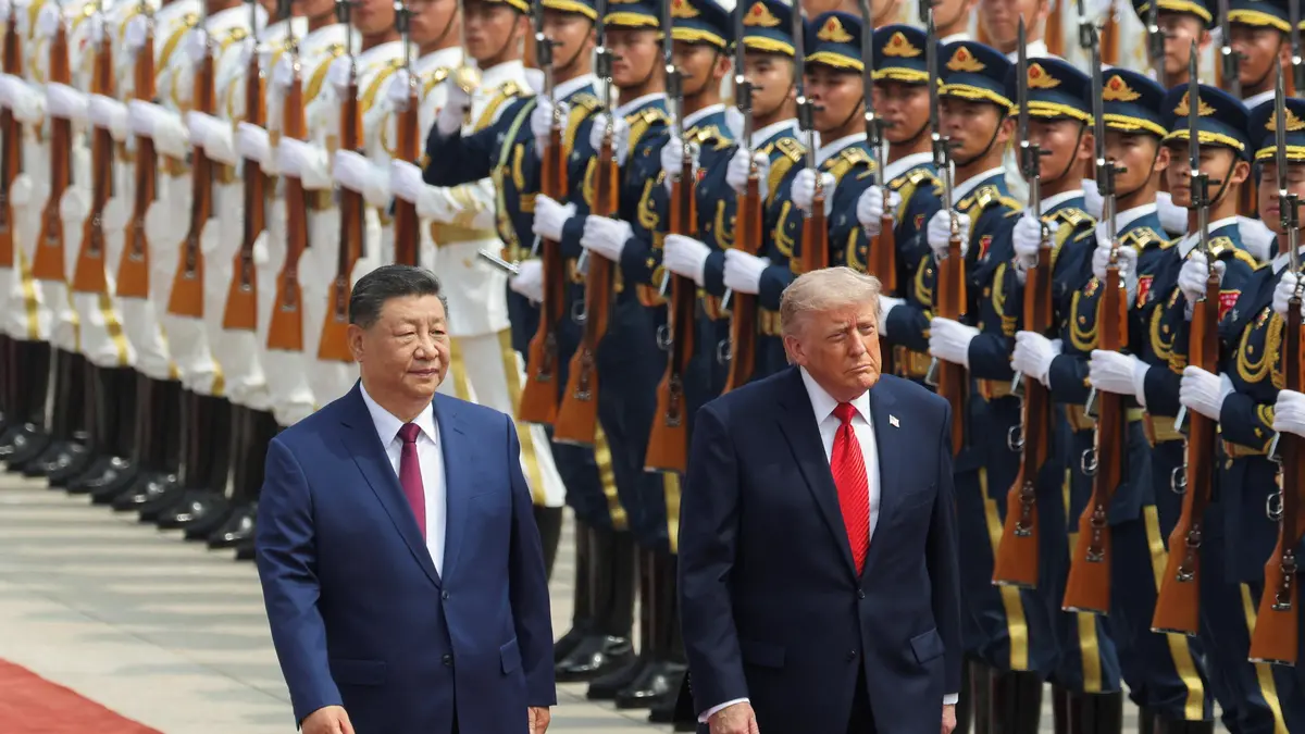 Si uvítal Trumpa při oficiální návštěvě Číny, mluvit budou hlavně o obchodu