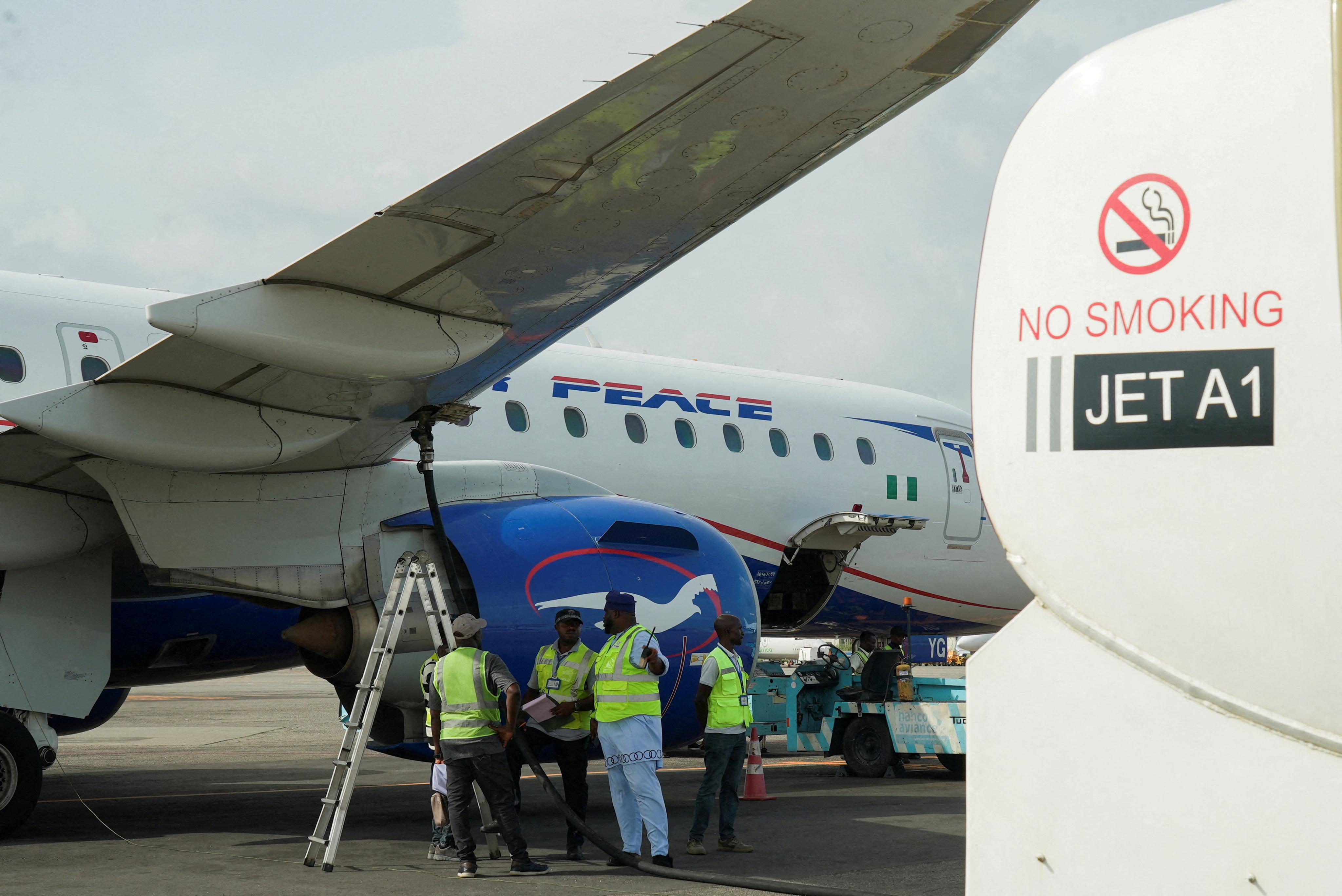 Aerolinky mírní obavy z nedostatku leteckého paliva v létě