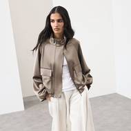 Lehká saténová bunda bomber se stojáčkem, Marks & Spencer, 4199 Kč