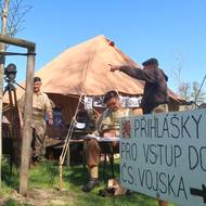 Kdo se chce přihlásit do československého vojska, má možnost…