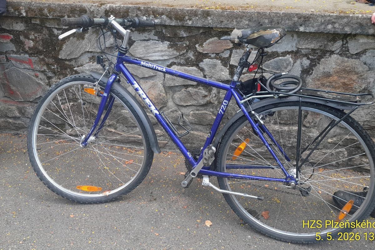 Osmašedesátiletý cyklista spadl na Klatovsku ze srázu do koryta řeky