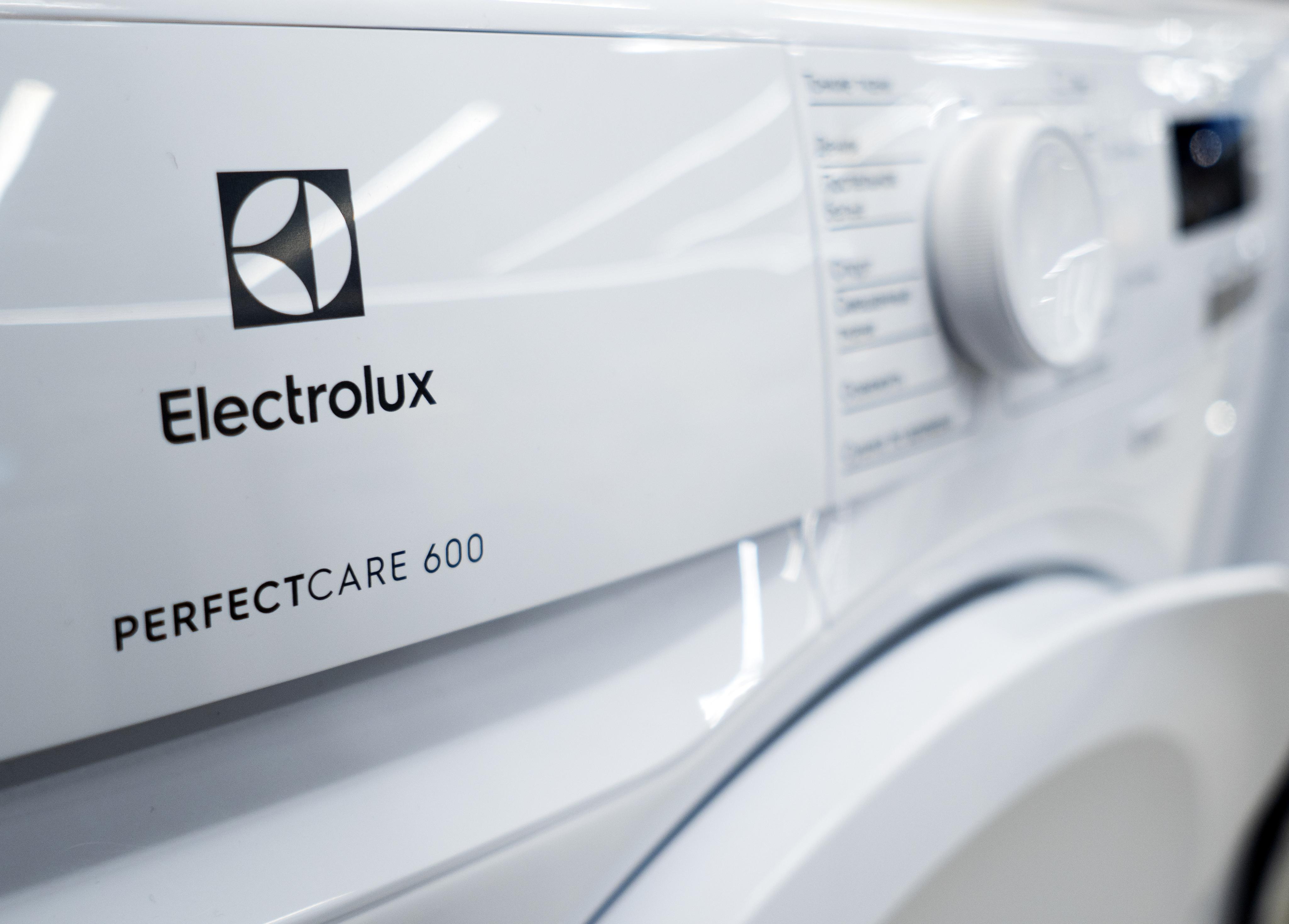 Electrolux propustí 1700 lidé a uzavře další továrnu. Odbory vyhlásily stávku