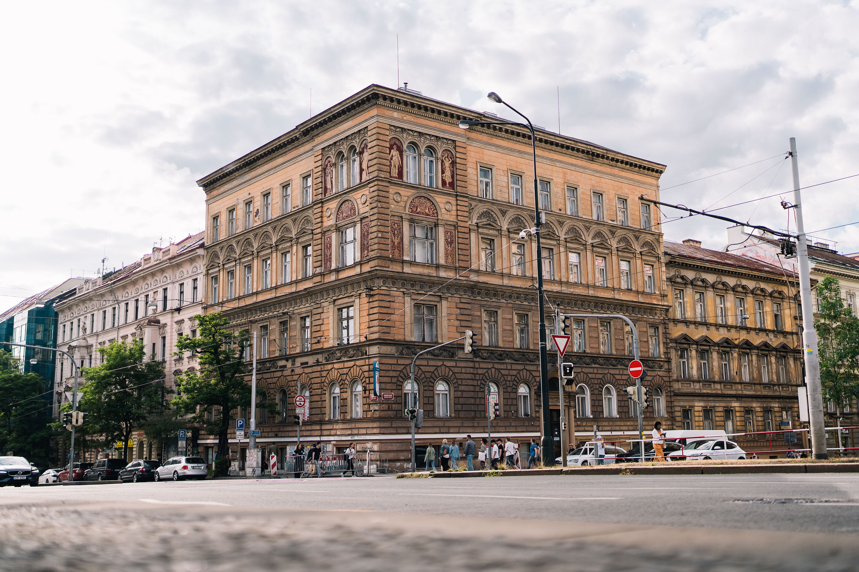 Developeři se ve velkém pustili do rekonstrukcí starých činžáků