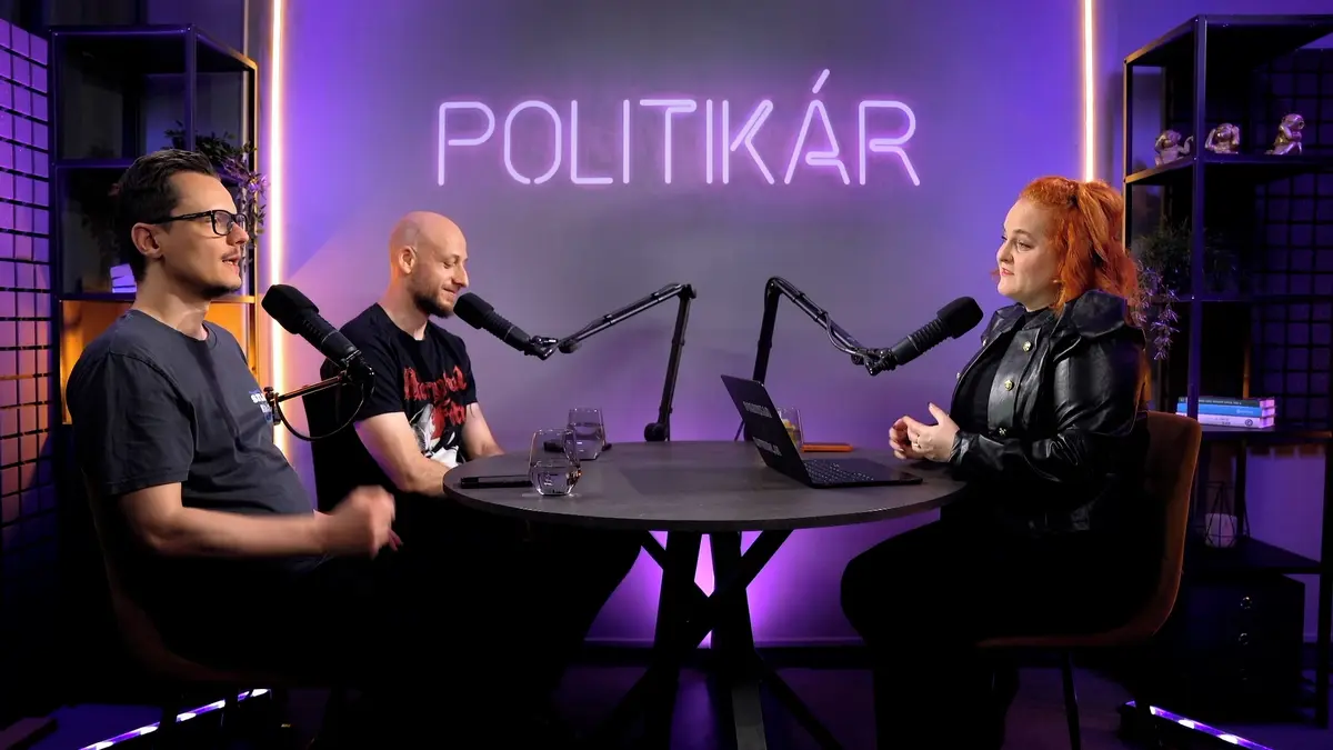 Politikár: Už ani do zapomnění nemůžeme odjet s plnou nádrží