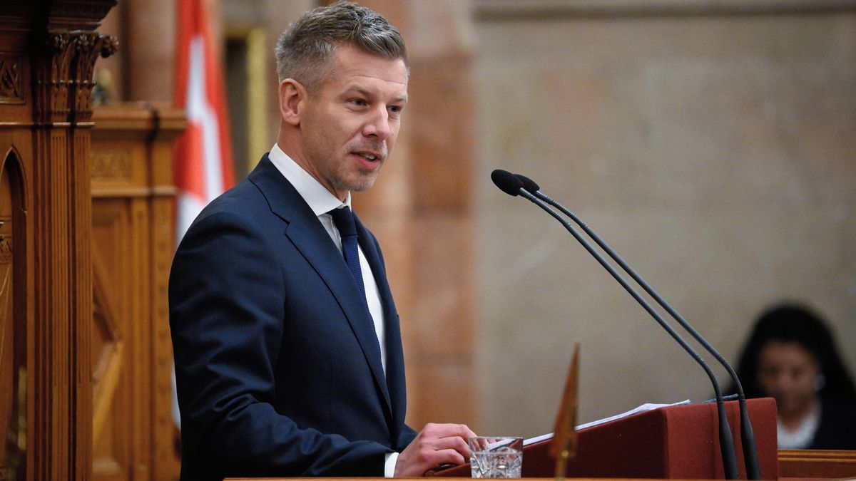Po silnici musí jezdit 10 km/hod. Rakousko dodalo Maďarsku štěrk kontaminovaný azbestem