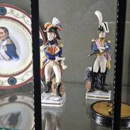 Napoleon na dobovém porcelánu