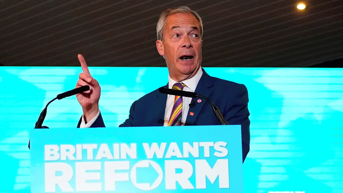 Farage podpořil kazatele, podle kterého je homosexualita zrůdnost