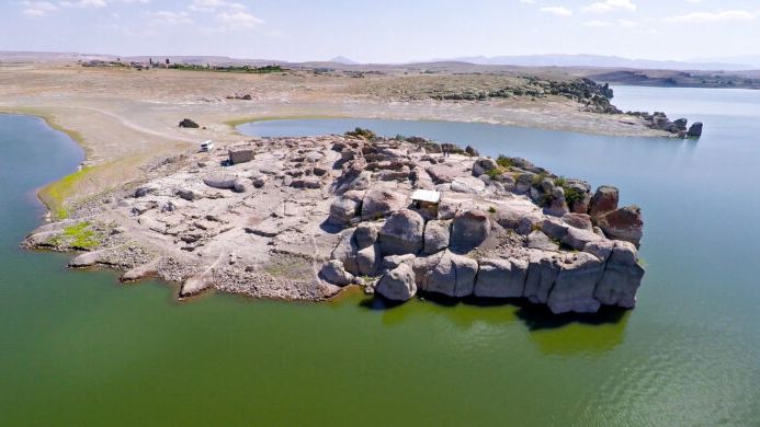 Lidé stavěli z kamene před nástupem zemědělství, prezentovali turečtí archeologové v Praze