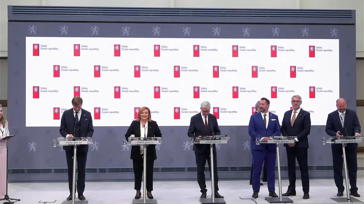 Tisková konference po jednání vlády