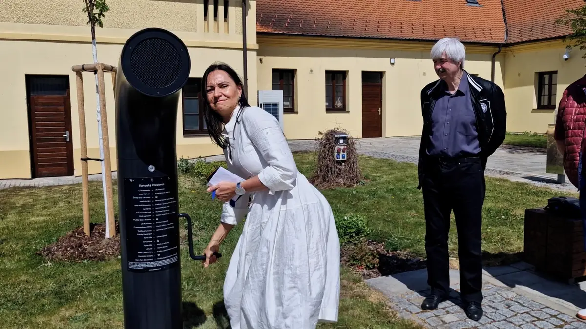 V Kunovicích na Slovácku lidé uslyší i hlas Josefa Abrháma, stačí zatočit klikou u unikátního periskopu