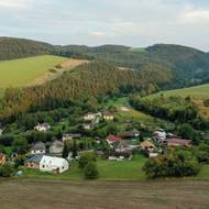 Pozemek architekt objevil náhodou a jak říká, měl o jeho koupi hned jasno.