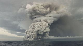 Obří erupce v Pacifiku překvapila vědce. Sopečný oblak odstraňoval metan z atmosféry