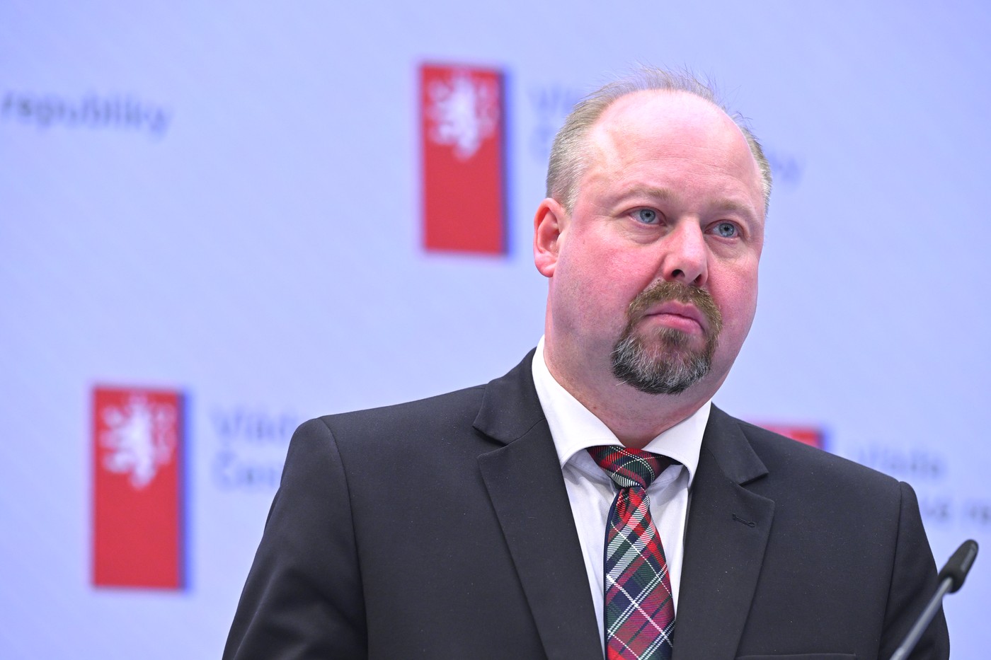 Neplatiče alimentů chce Tejc trestat zákazem rybaření a lovu
