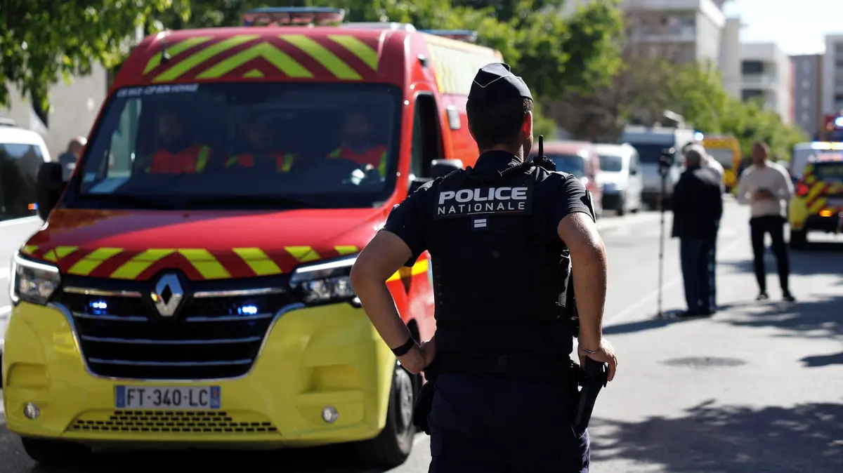 Při přestřelce v Nice zemřeli dva lidé, tři další jsou těžce zranění