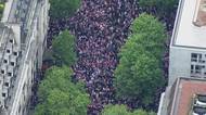 Londýn zaplavila masivní demonstrace národovců