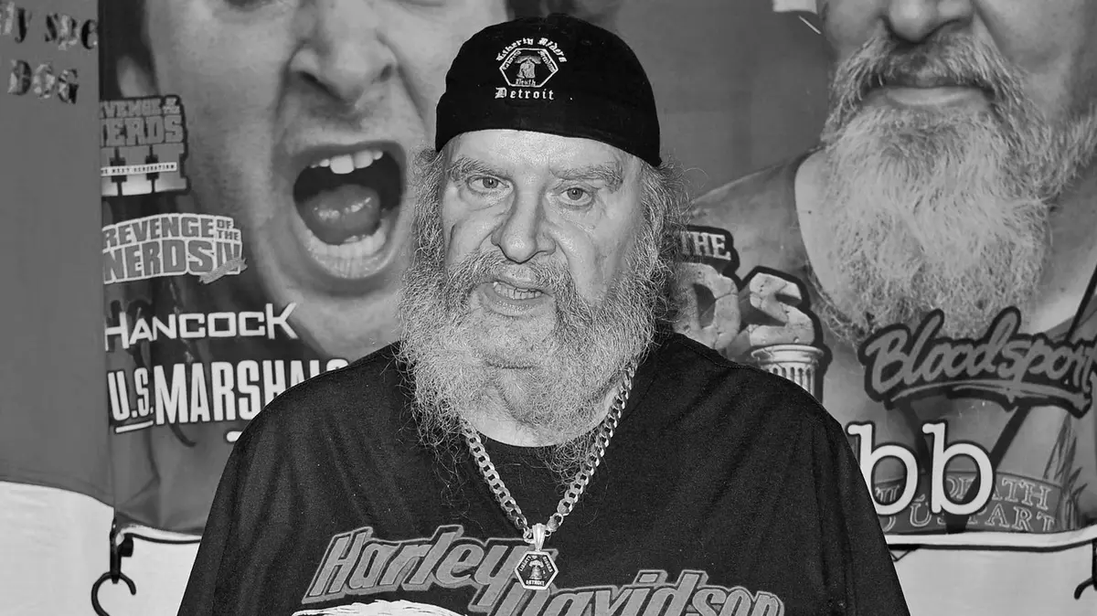 Zemřel herec Donald Gibb