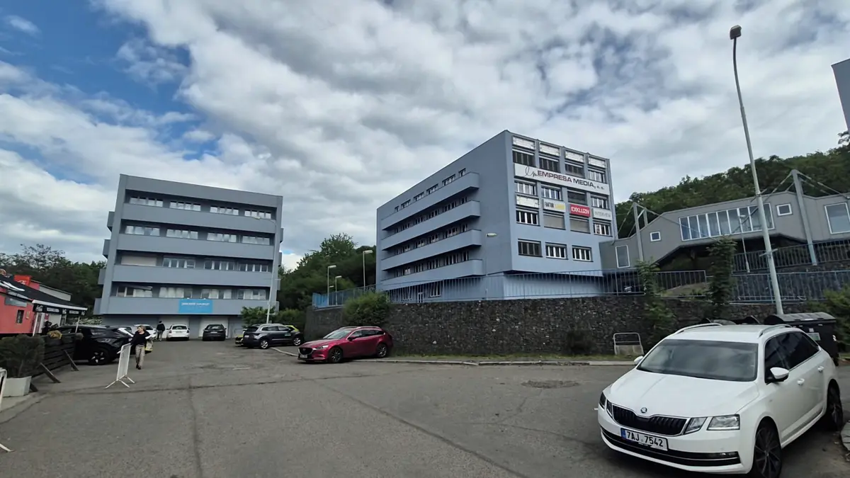 Na pozemcích po Jaromíru Soukupovi postaví Praha středoškolský kampus