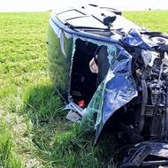 Nehoda dvou osobních automobilů nedaleko obce Jeníkovice na Domažlicku