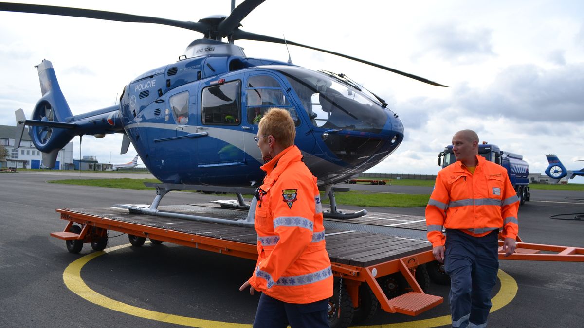 Řidička v centru Mladé Boleslavi vjela na chodník a srazila dva lidi