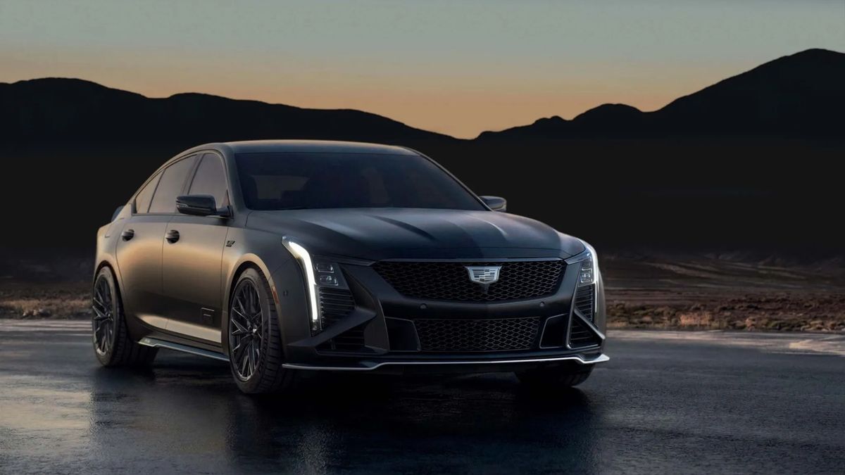 Cadillac oslavuje vstup do F1 ještě výkonnějším supersedanem
