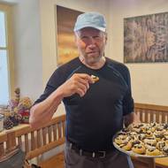 Zdeněk Rajnošek při předloňském putování Českem, kdy nachodil přes dva tisíce kilometrů, za 44 dní zhubl přes deset kilo. Tentokrát takový úbytek neočekává, na cestu se pořádně posilnil.