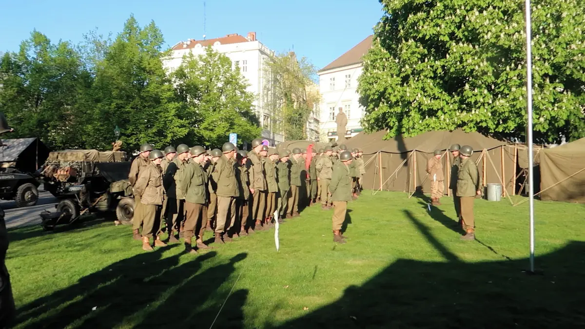 Plzeň se chystá na Slavnosti svobody, dorazí stoletý veterán i vzácný opravárenský náklaďák