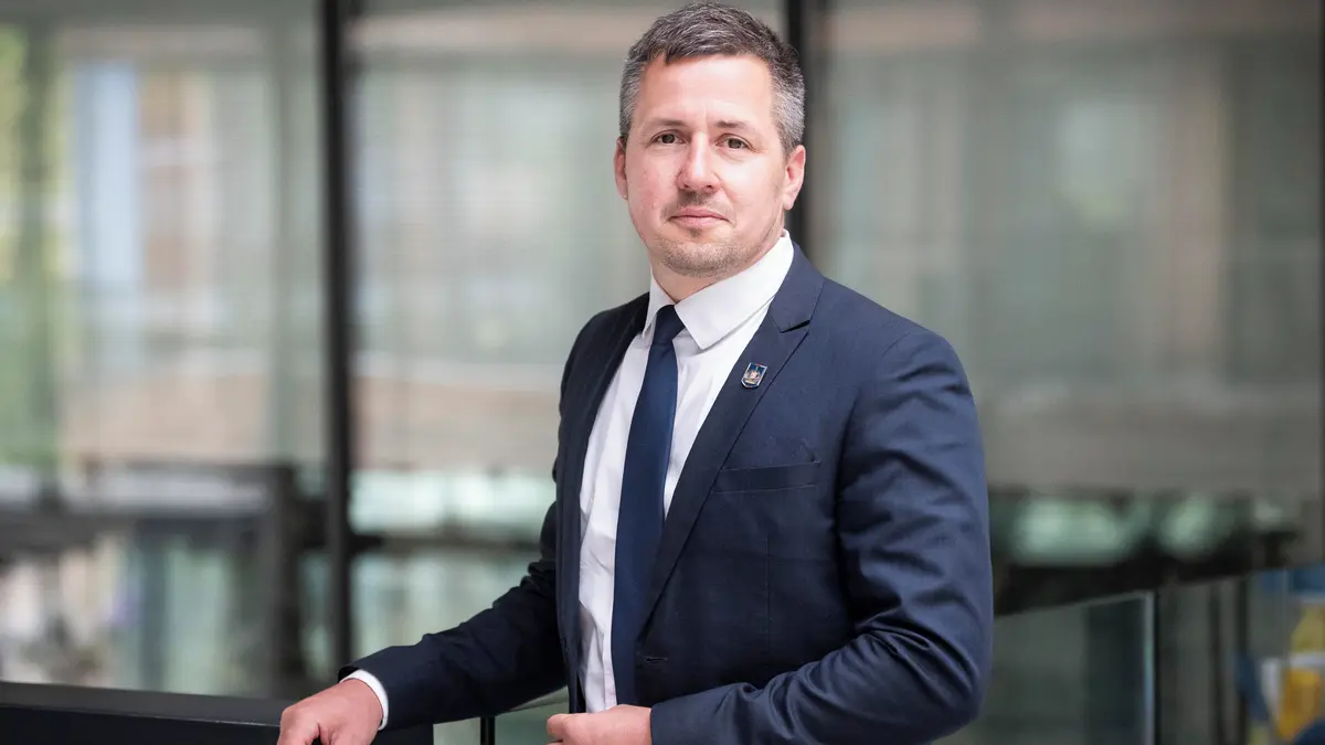 Udrží oběť na telefonu i 12 hodin. Kriminalista popsal praktiky kyberpodvodníků