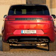 Range Rover Sport je přísně minimalistický.