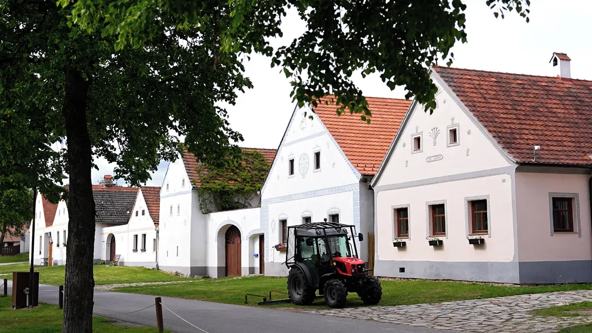 Lidé na dani z nemovitosti zaplatili už 15 miliard. Řada obcí letos opět měnila koeficienty