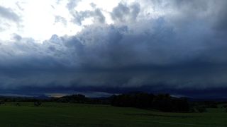Libereckem se prohnal impozantní roll cloud