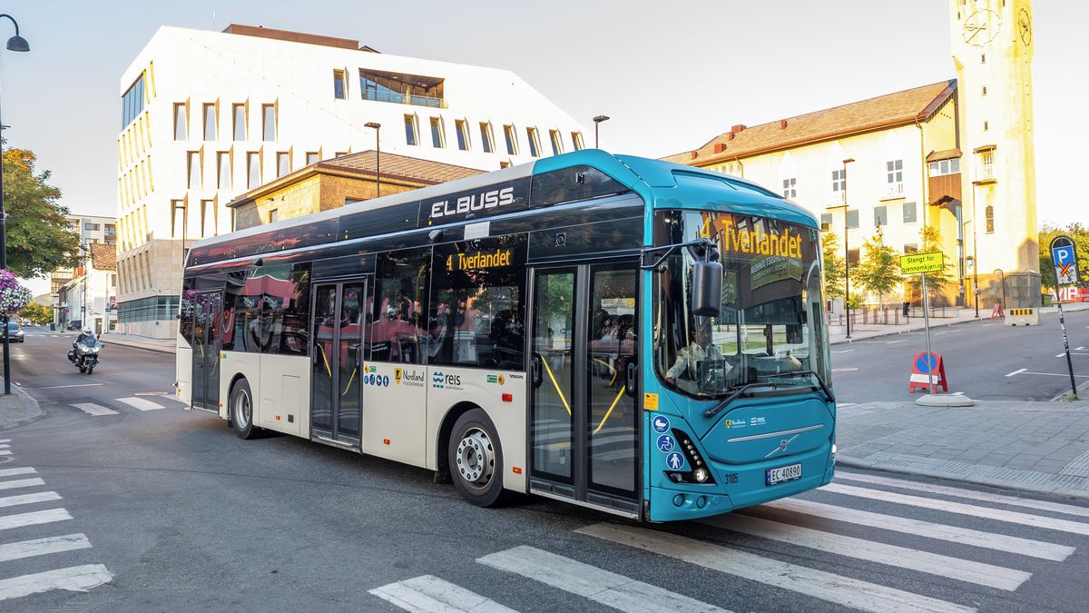 Čtrnáctiletý mladík ukradl již třetí autobus za půl roku