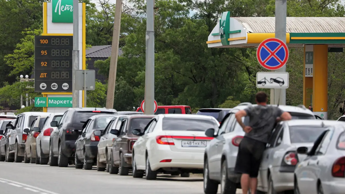Musím koupit koně. Na Krymu se stojí ve frontě na 