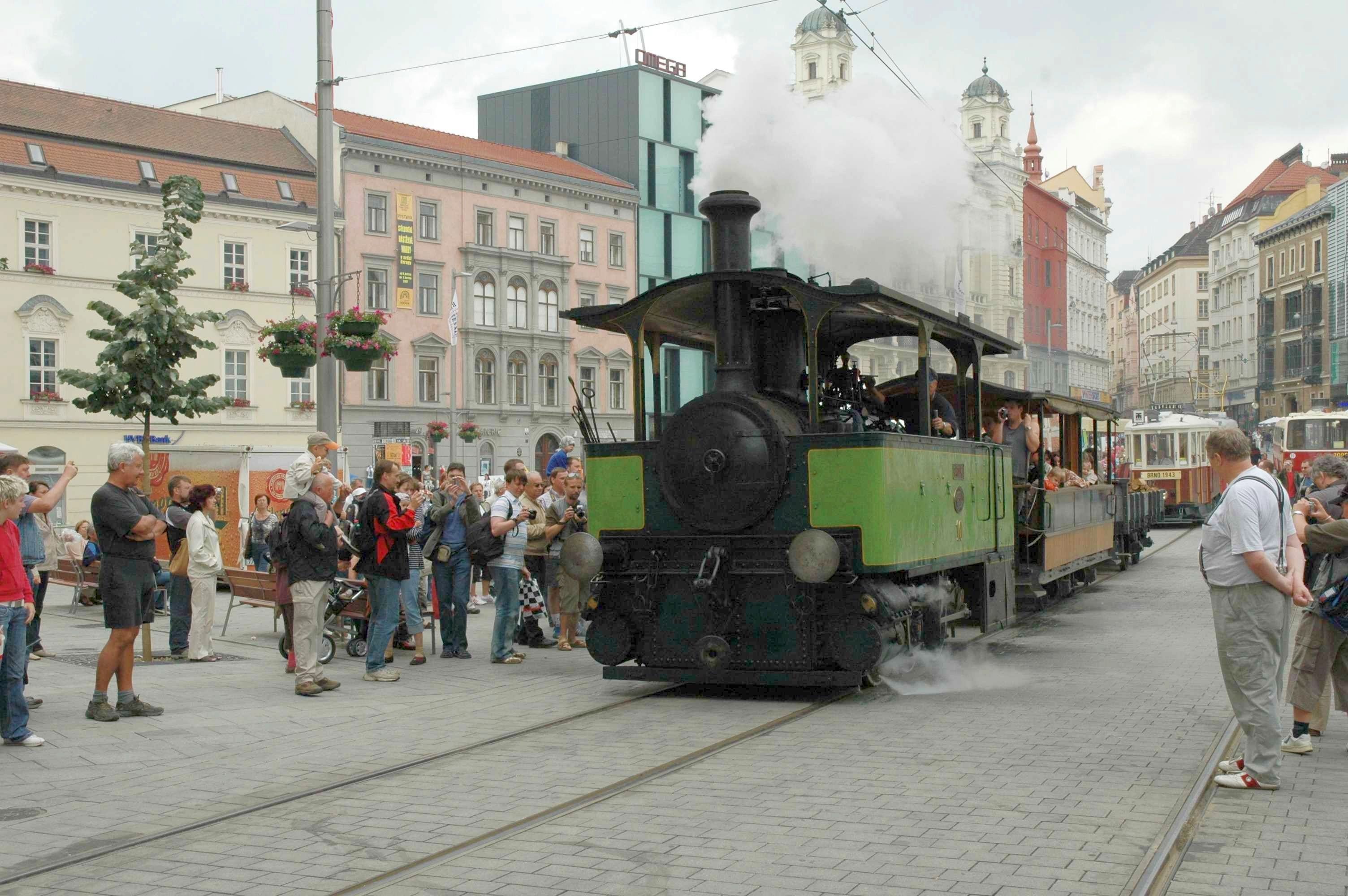 Milovníky dopravní nostalgie čeká v Brně největší svátek roku. Vyjede i parní tramvaj