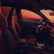 Interiér Peugeotu e-208 GTi