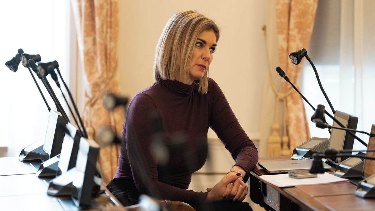 Prokop přes palubu? V Praze ho může nahradit poslankyně Rázga