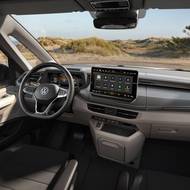 Modernizovaný Volkswagen Multivan nabídne vylepšenou kabinu s novým infotainmentem a přístrojovým štítem.