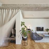 Architekti z interiéru odstranili téměř všechny příčky.