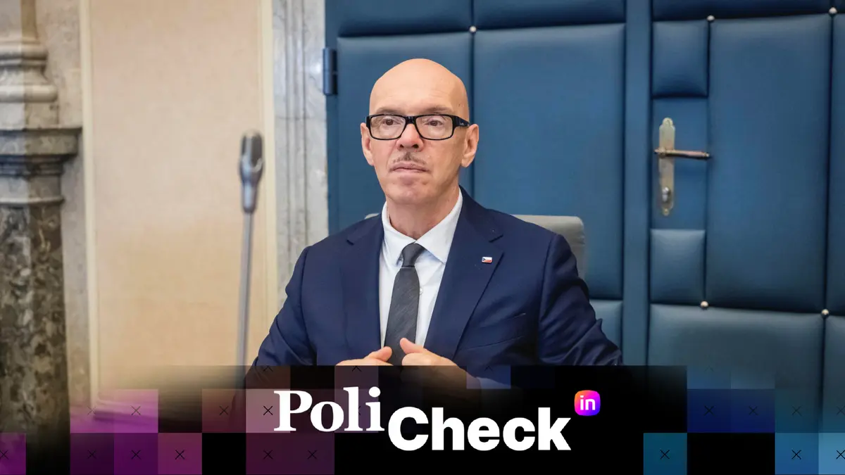 Klempíř kličkuje a hledá miliardy. Nakonec je stejně najde u občanů