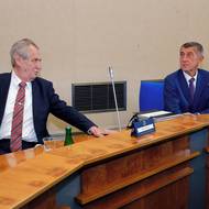Prezident Miloš Zeman a  premiér Andrej Babiš.