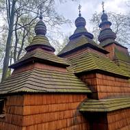 Hradecký kostel patří do souboru dřevěných pravoslavných kostelíků transferovaných k nám ze zemí na východ od Česka.
