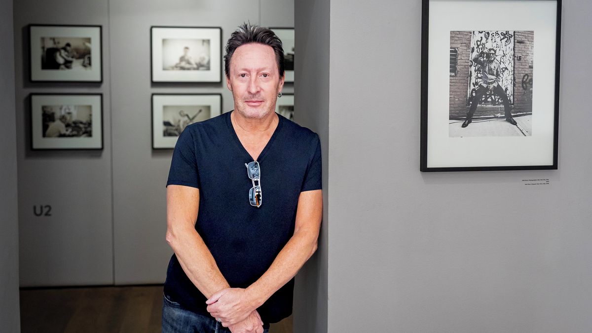 Julian Lennon: Politiky začnu fotit, až budou plnit své sliby