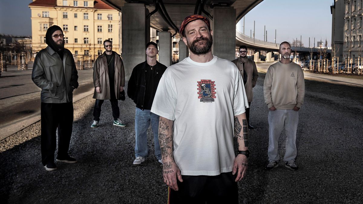 Za korektní se považují přetvářka a zahalování jasných věcí do nejasných mraků, říká rapper Kato z kapely Prago Union