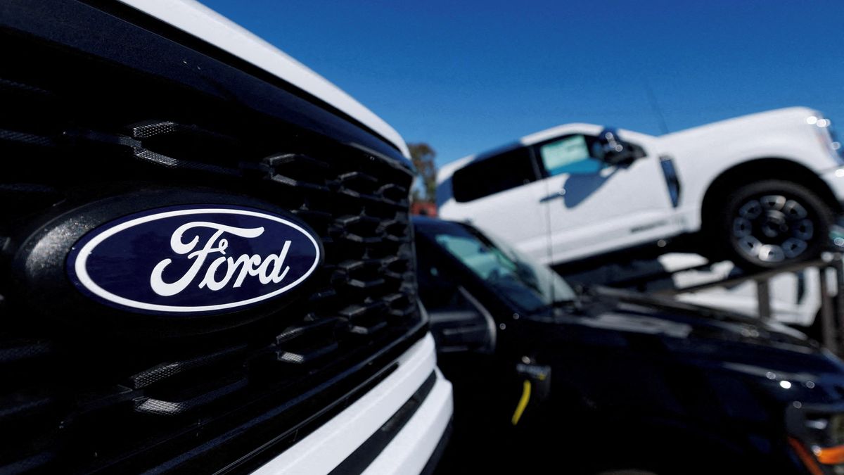 Ford znovu nabírá lidi, umělá inteligence při kontrole kvality zklamala