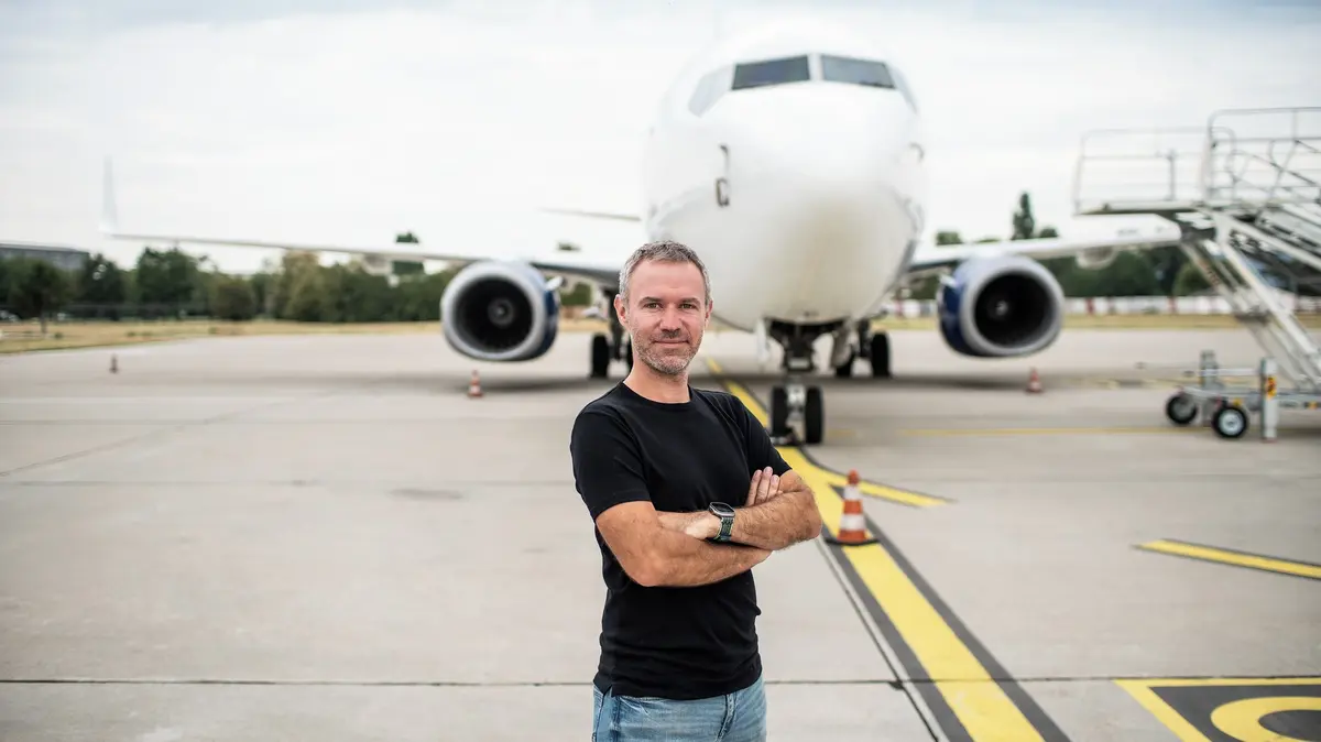 Prodejci letenek Kiwi.com loni klesly tržby