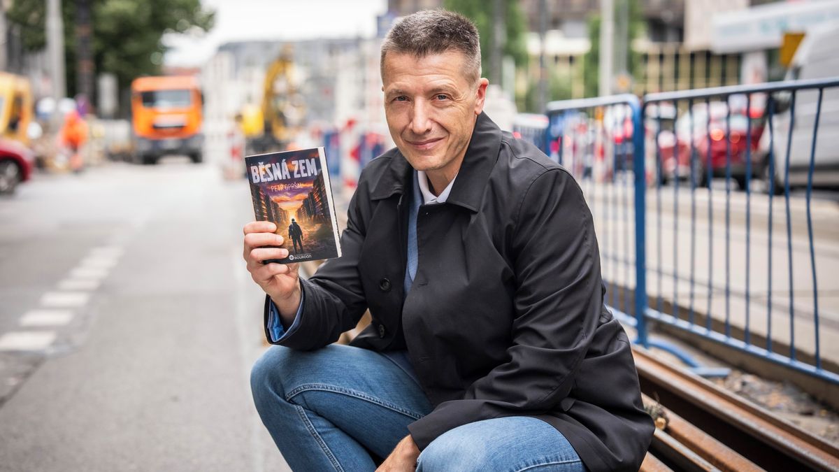 Spisovatel Petr Opršal: České demostrany nedokáží čelit sofistikované politické demagogii