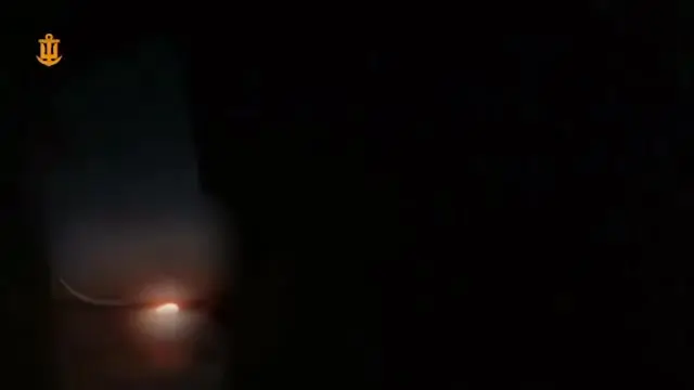 Rusko v ohni. Ukrajinské drony v noci útočily na t