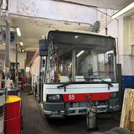 Trolejbus prochází velkou opravou v Chrudimi, už koncem prázdnin nebo nejpozději v září by měl být ozdobou některých dopravních akcí.